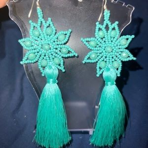 flower earrings with threads